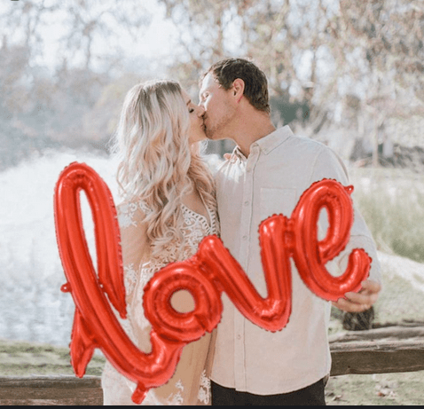 За влюбени Свети Валентин балони сърца