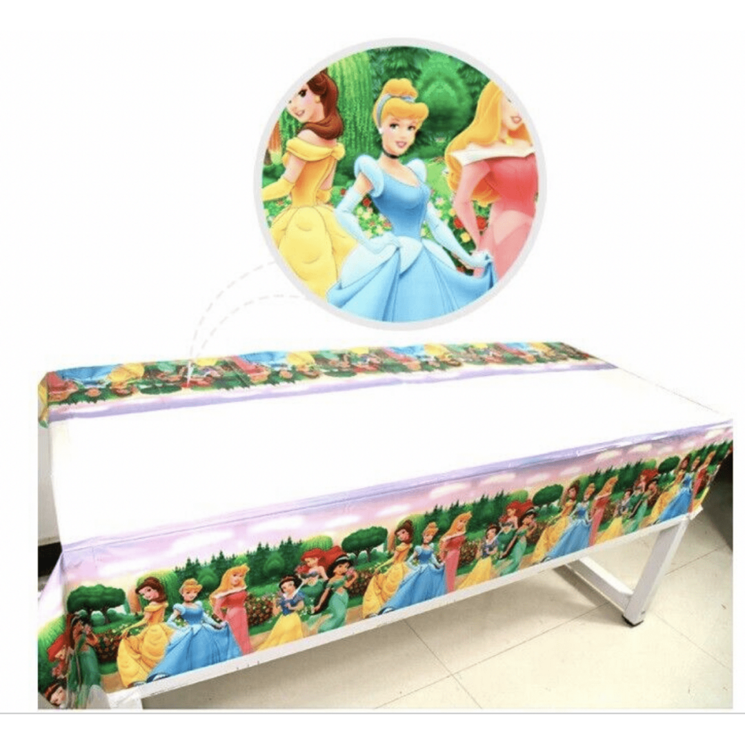 Парти покривка Дисни Принцеси  (Disney Princess) с размери 110 х 180 см