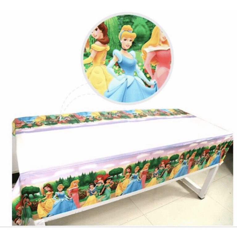 Парти покривка Дисни Принцеси  (Disney Princess) с размери 110 х 180 см